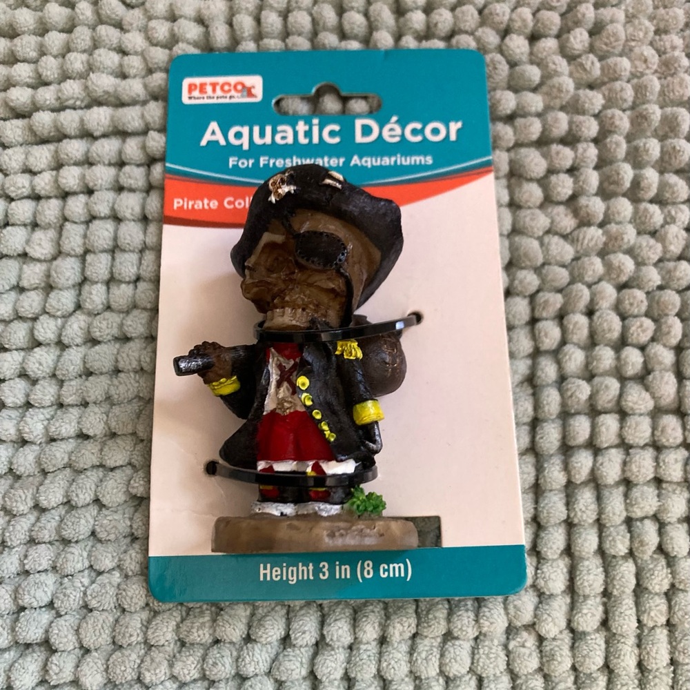 Pirate Aquarium Decor Petco 3” Skeleton Pirate NWT